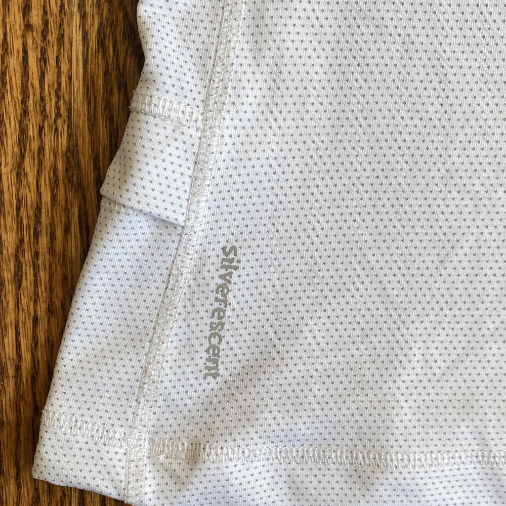White with tiny grey polka dots Lululemon long sleeve with silverescent, XS/S - Picture 9 of 13